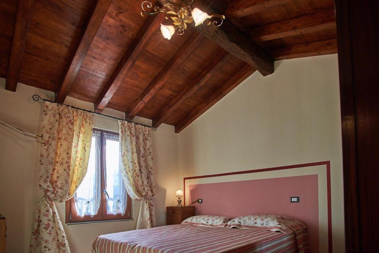 Eremo Dei Poeti Albergo Diffuso เอาล์ลา ภายนอก รูปภาพ